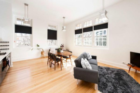 Chic 1BR Apartment in Peaceful Parkville